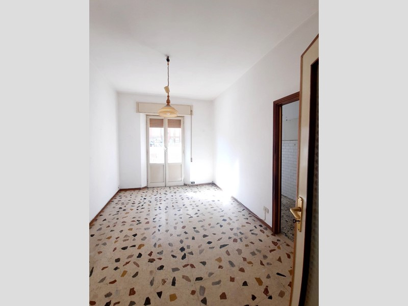 Appartamento in Vendita a Ascoli Piceno, 70'000€, 117 m²