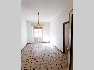 Appartamento in Vendita a Ascoli Piceno, 70'000€, 117 m²