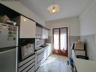 Trilocale in Vendita a Ascoli Piceno, 80'000€, 69 m²