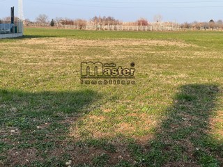 Terreno edificabile in Vendita a Paese, 70'000€, 880 m²