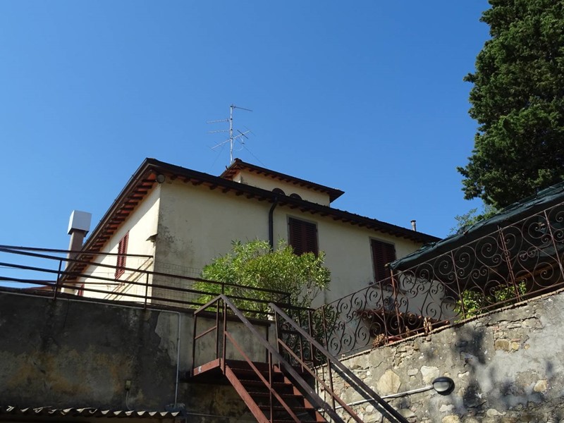 Rustico in Vendita a Montespertoli, 610'000€, 600 m²