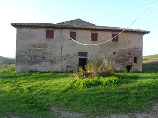 Rustico in Vendita a Montaione, 260'000€, 500 m²
