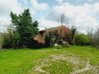 Rustico in Vendita a Montespertoli, 95'000€, 310 m²