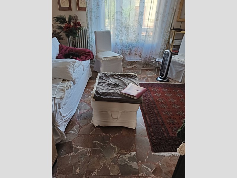 Appartamento in Vendita a Montespertoli, 230'000€, 140 m², con Box