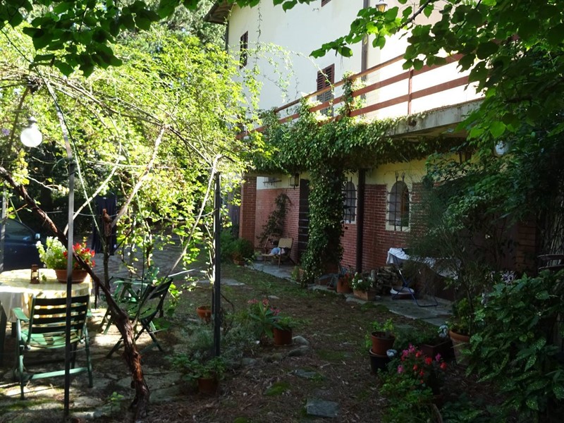 Villa in Vendita a Montespertoli, 400'000&euro;, 280 m²