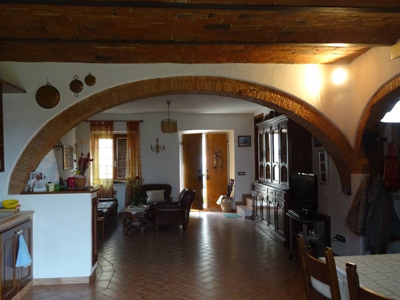 Rustico in Vendita a Montespertoli, 650'000€, 200 m²