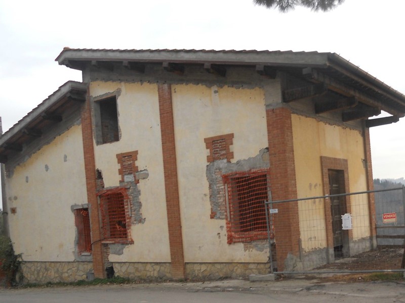 Villetta a schiera in Vendita a Montespertoli, 260'000€, 260 m²