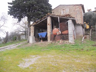 Rustico in Vendita a Montespertoli, 138'000€, 240 m²