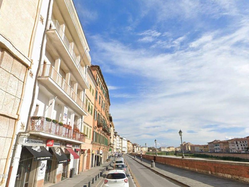 Appartamento in Vendita a Pisa, 1664 m²