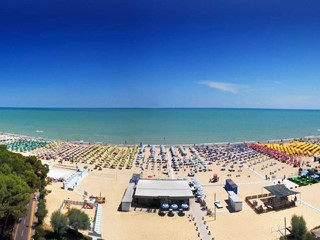 Terreno edificabile in Vendita a Alba Adriatica, 14350 m²