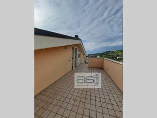 Attico in Vendita a Alba Adriatica, 110'000€, 112 m²