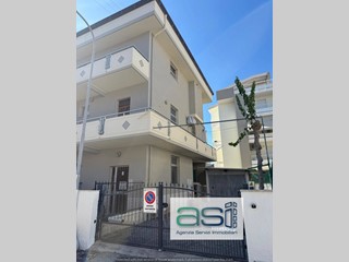 Quadrilocale in Vendita a Alba Adriatica, 110'000&euro;, 80 m²
