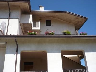 Casa Indipendente in Vendita a Bellante, 240'000€, 430 m²