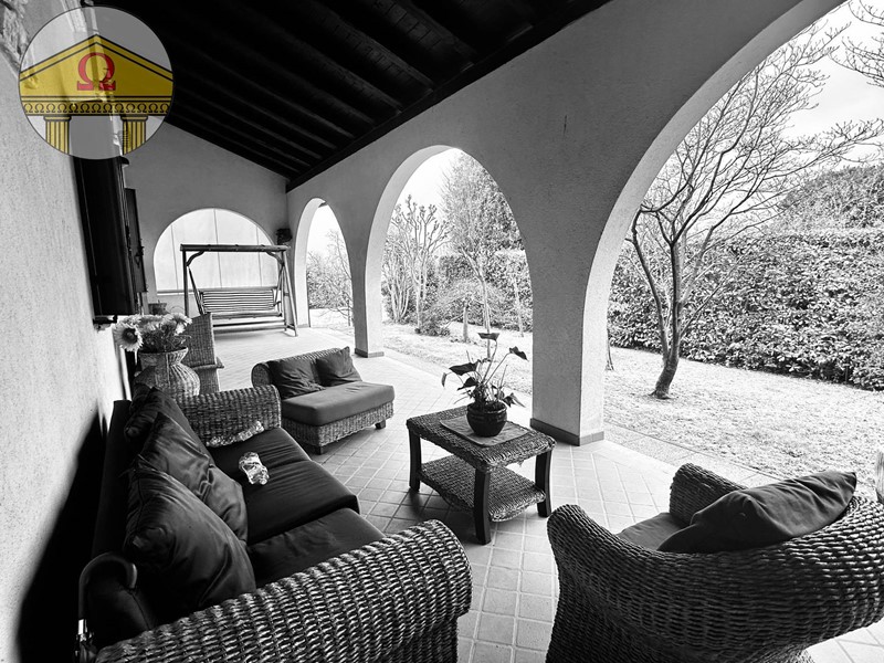 Villa in Vendita a Casale sul Sile, 630'000€, 550 m²