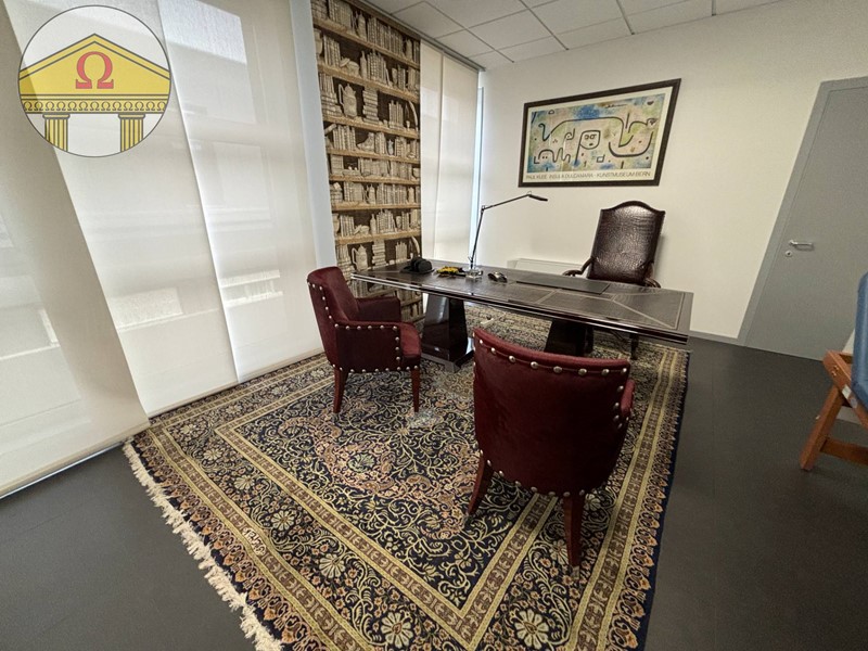 Ufficio in Vendita a Villorba, 490'000€, 180 m²