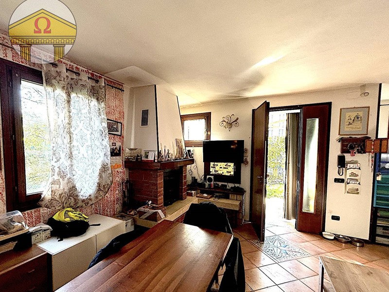 Casa Semi Indipendente in Vendita a Nervesa della Battaglia, 280'000€, 210 m²