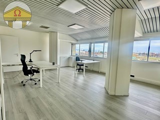 Ufficio in Affitto a Villorba, 750€, 35 m²