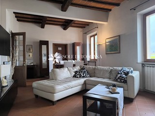 Casa Indipendente in Vendita a Sinalunga, 190'000€, 200 m²