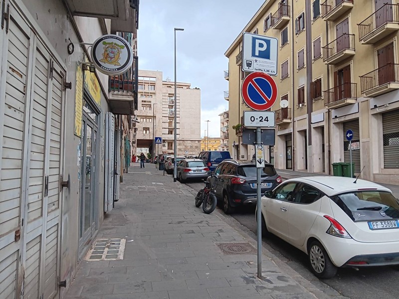 Immobile commerciale in Vendita a Avellino, 105'000&euro;, 95 m²