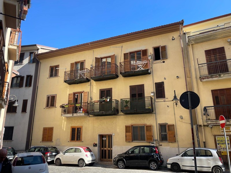 Trilocale in Vendita a Avellino, 115'000&euro;, 90 m²