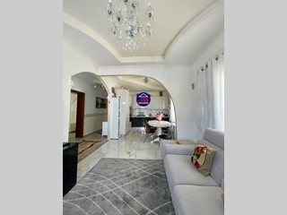 Casa Indipendente in Vendita a Pesaro, 450'000&euro;, 264 m²