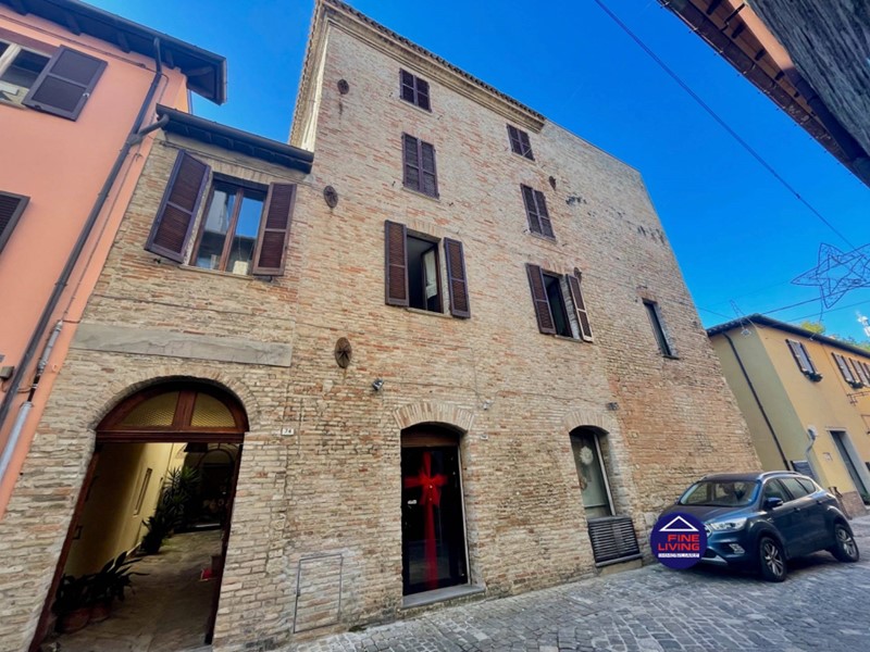 Appartamento in Vendita a Fano, 620'000&euro;, 350 m²