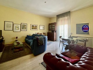 Appartamento in Vendita a Pesaro, 265'000€, 132 m²