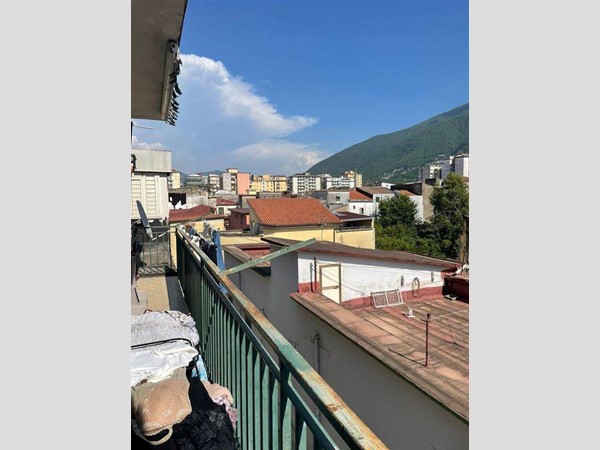 Quadrilocale in Vendita a Nocera Inferiore, 100'000€, 90 m²