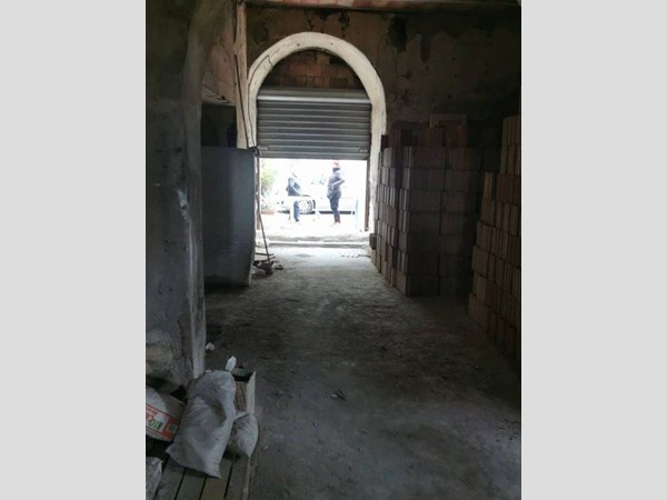 Immobile commerciale in Vendita a Pagani, 35'000&euro;, 160 m²