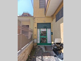 Immobile commerciale in Vendita a Nocera Inferiore, 30'000€, 23 m²