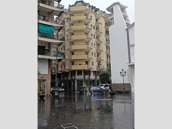 Appartamento in Affitto a Nocera Inferiore, 725€, 160 m²