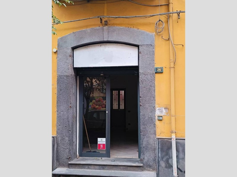 Immobile commerciale in Affitto a Nocera Inferiore, 450€, 40 m²