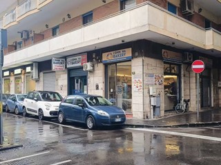 Immobile commerciale in Vendita a Nocera Inferiore, 87'000€, 32 m²
