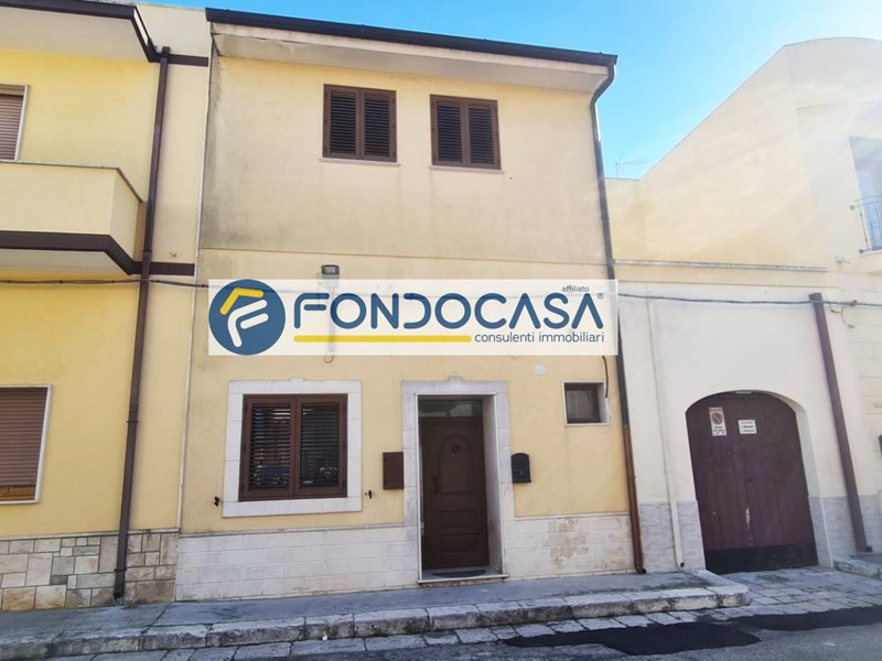 Casa Indipendente in Vendita a Mesagne, 215'000€, 200 m²