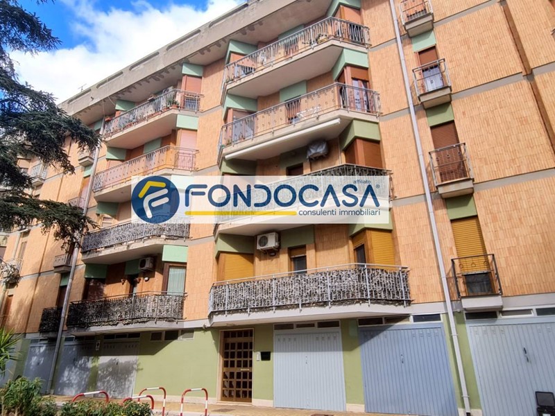 Quadrilocale in Vendita a Brindisi, 96'000€, 120 m²