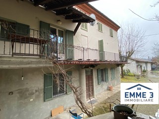 Casa Indipendente in Vendita a Fubine Monferrato, 390'000€, 500 m²