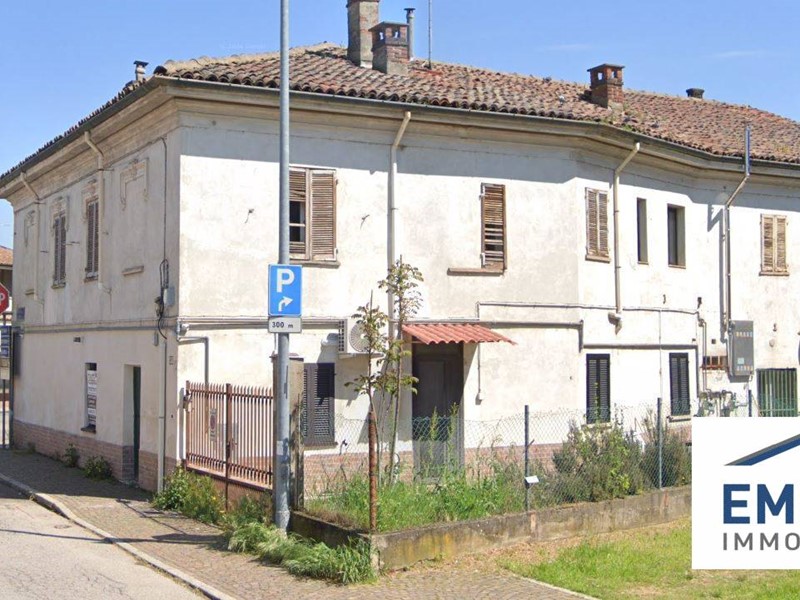 Appartamento in Vendita a Alessandria, 230'000€, 157 m²