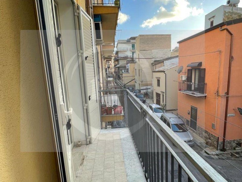 Trilocale in Vendita a Bagheria, 79'000€, 85 m²