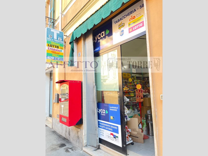 Attività commerciale in Vendita a Alessandria, 130'000€, 20 m²