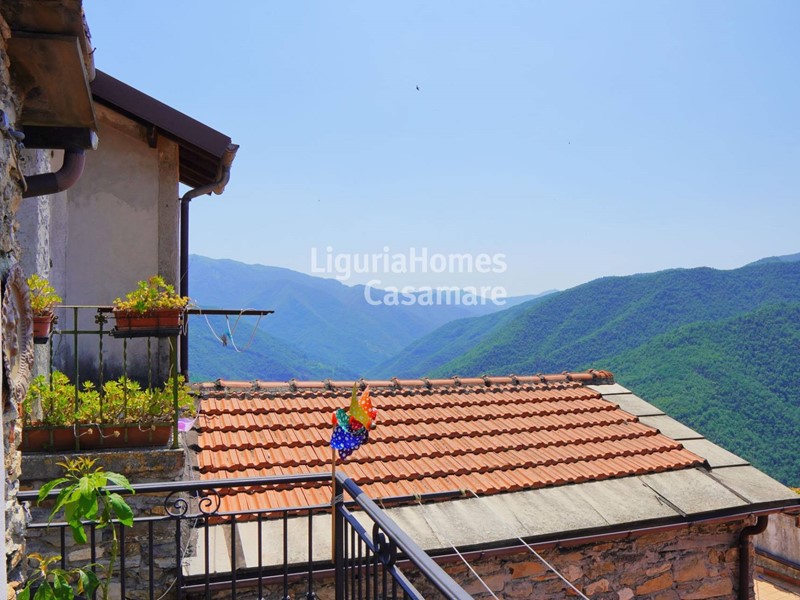 Casa Semi Indipendente in Vendita a Triora, 89'000€, 138 m²