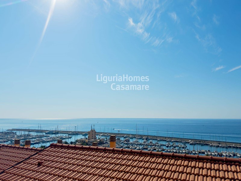 Trilocale in Vendita a Santo Stefano al Mare, 210'000€, 52 m²