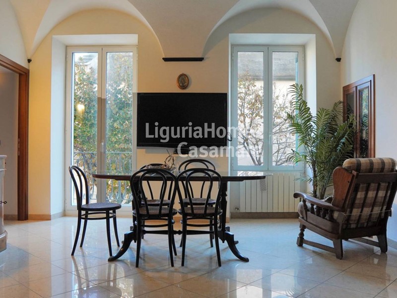 Appartamento in Vendita a Santo Stefano al Mare, 495'000€, 150 m²