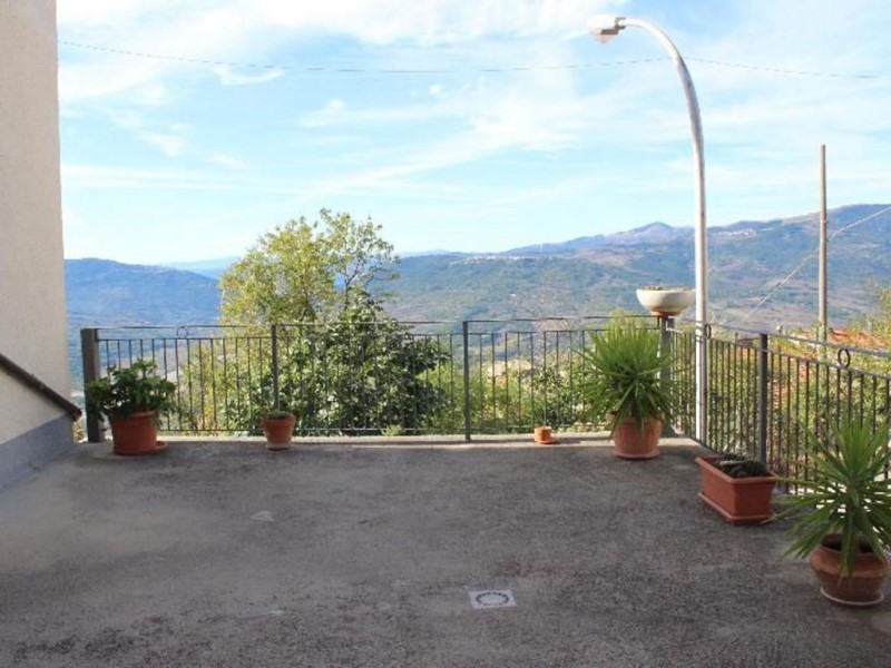 Trilocale in Vendita a Tufillo, 63'000€, 85 m²