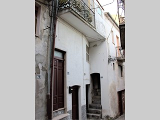 Casa Indipendente in Vendita a Palmoli, 38'000€, 100 m²
