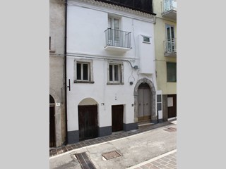 Casa Semi Indipendente in Vendita a Palmoli, 25'000€, 60 m²