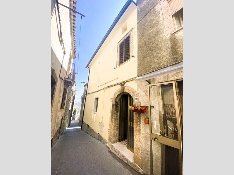 Casa Semi Indipendente in Vendita a San Buono, 42'000€, 126 m²