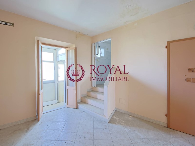 Bilocale in Vendita a Livorno, 63'000€, 65 m²