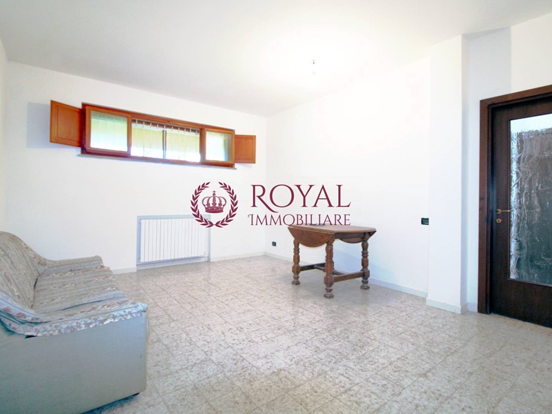 Trilocale in Vendita a Livorno, 168'000€, 80 m²