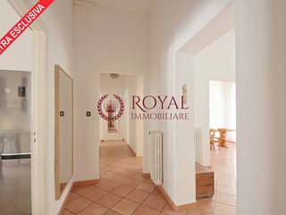 Appartamento in Vendita a Livorno, 180'000€, 130 m²