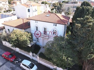 Villa in Vendita a Livorno, 960'000&euro;, 358 m²